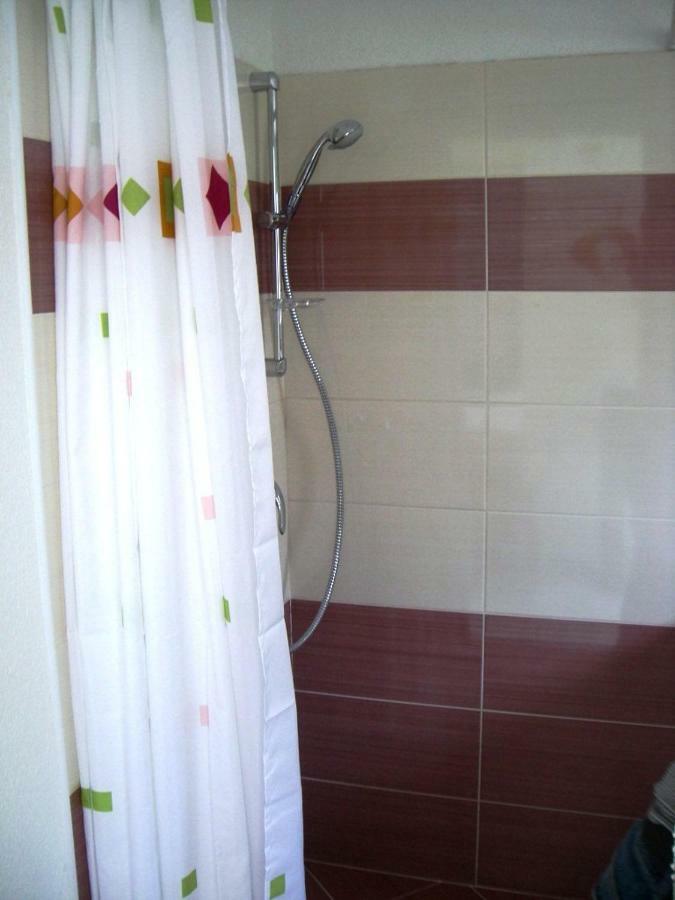 Nena - Apartment